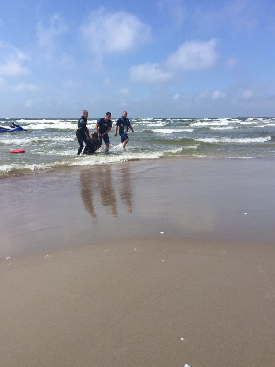 Ant kojų sukeltos tarnybos – Baltijos jūroje skendo žmonės
