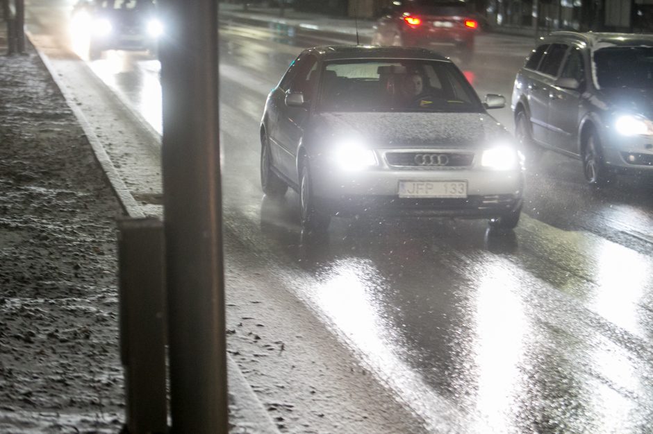 Sudėtingos eismo sąlygos Kaune