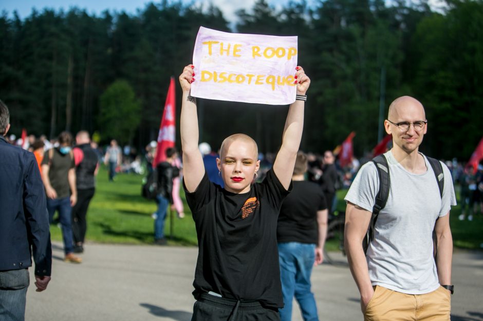 Aiškinamasi, kas sukūrė melagieną apie kariuomenės dalyvavimą „Šeimų marše“