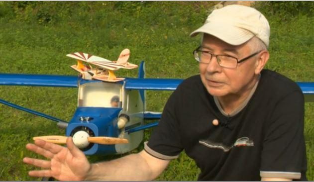 Inžinierius svajonę skraidyti įgyvendina kurdamas lėktuvų modelius iš putplasčio