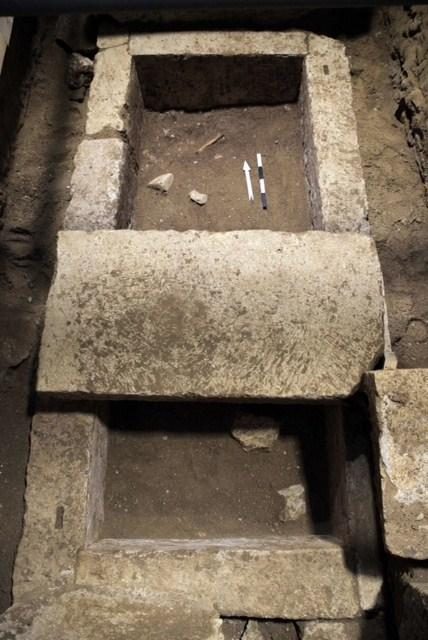  Rasti griaučiai gali padėti išspręsti senovinio graikų kapo mįslę