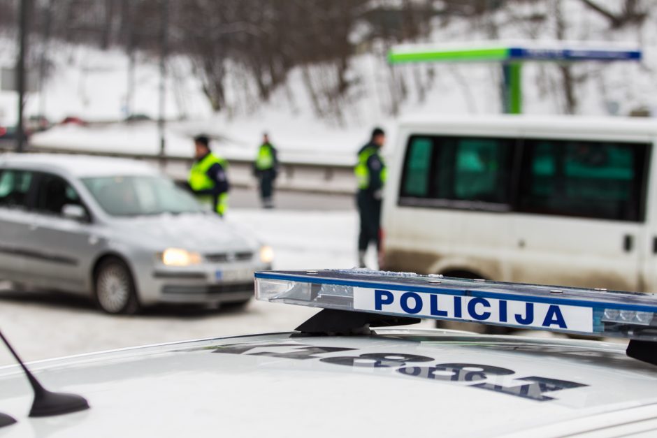 Kaune tikrino mašinų padangas: su kai kuriomis avarijos išvengti beveik neįmanoma