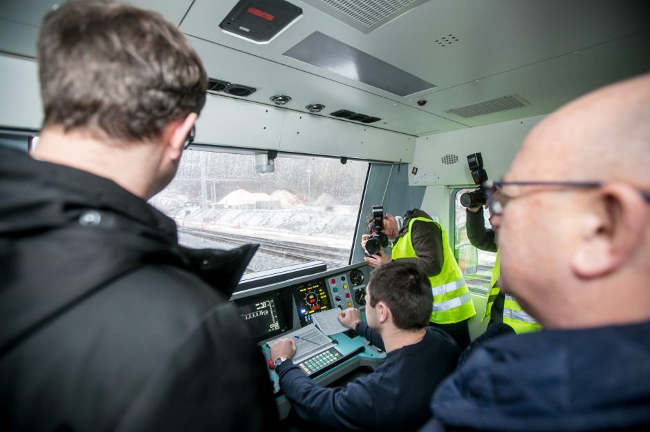 Atnaujintas traukinių eismas tarp Vilniaus ir Kauno