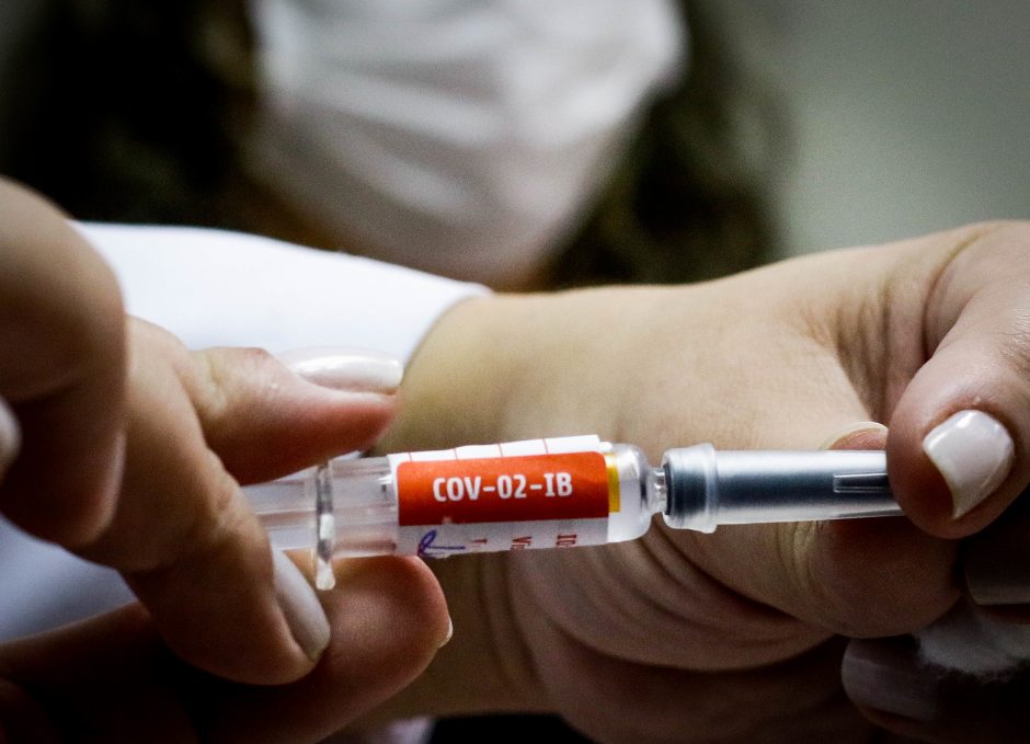 JAV nenaudos Kinijos ir Rusijos sukurtų COVD-19 vakcinų?