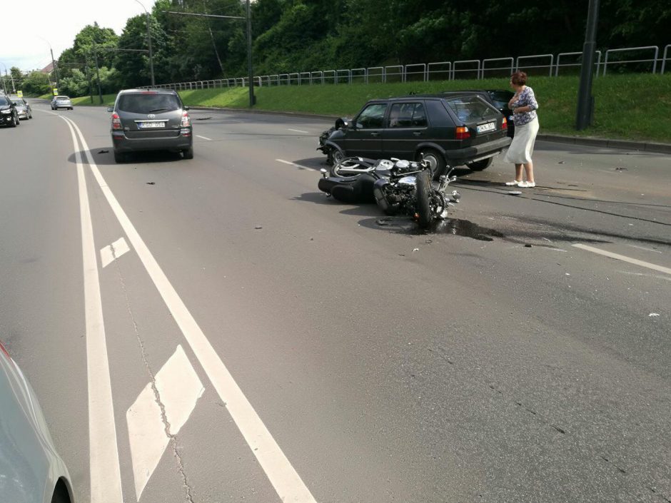 Prakalbo į kraupią avariją patekusio motociklininko artimieji: nenuleisime rankų