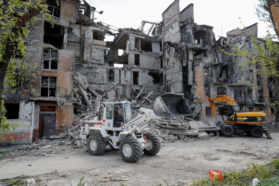 Karas: toliau bombarduojama „Azovstal“, V. Klyčko – Rusija bet kurią akimirką gali užpulti Kyjivą