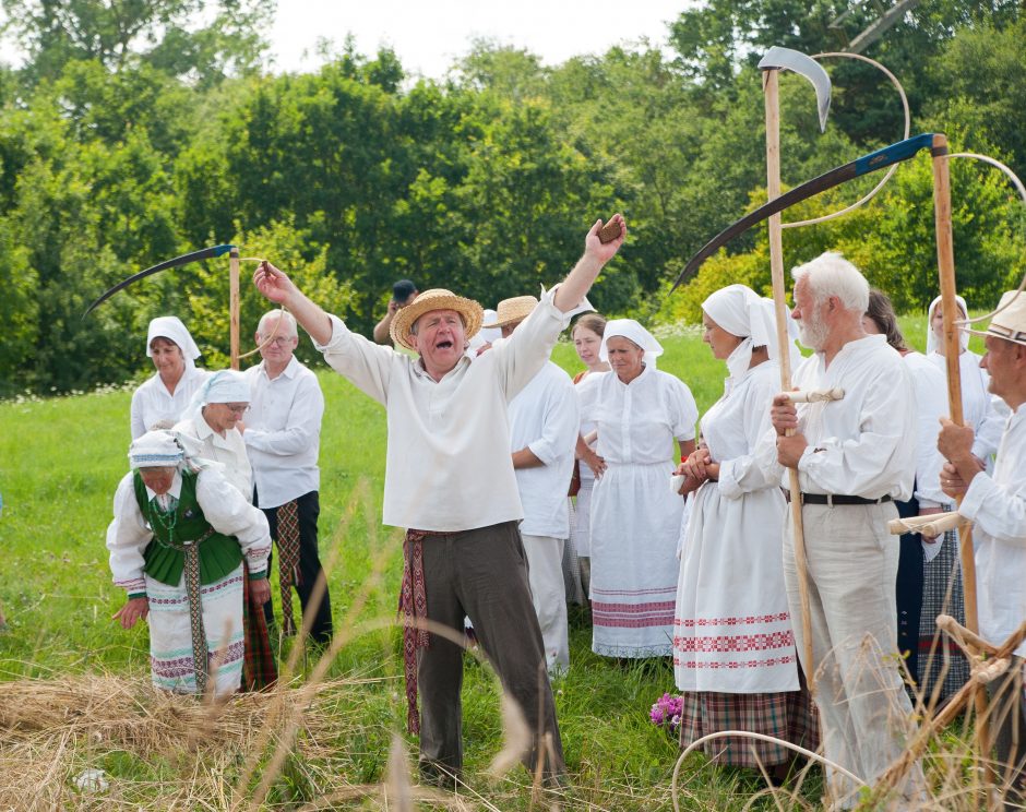 Oninių šventė Rumšiškėse – ir linksmai, ir sočiai
