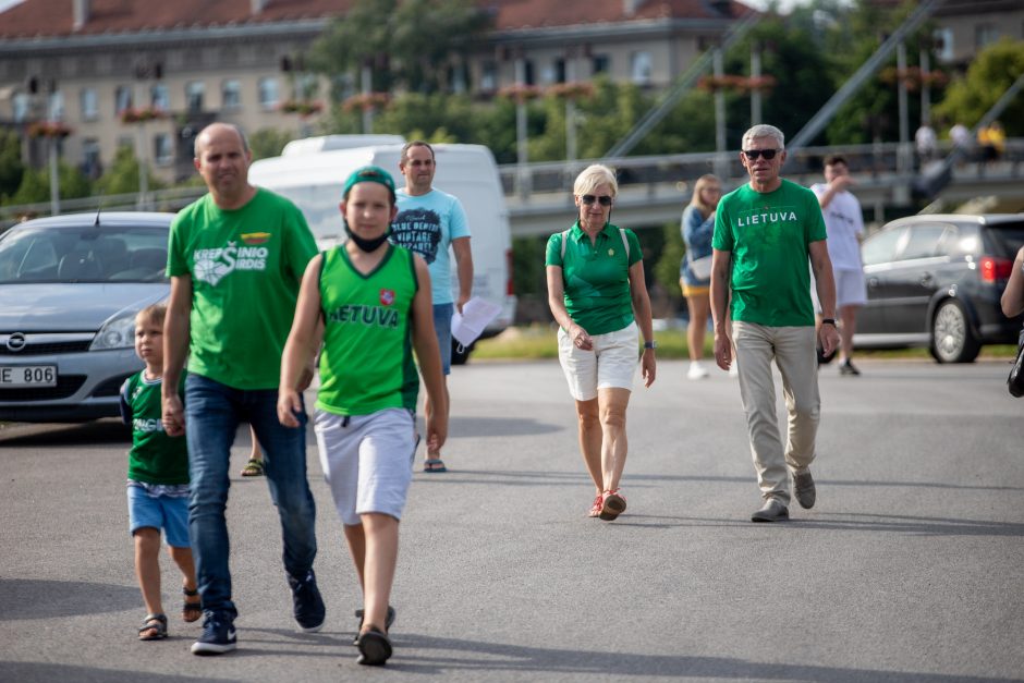 Sirgaliai suplūdo gyvai stebėti krepšininkų kovą dėl patekimo į olimpiadą