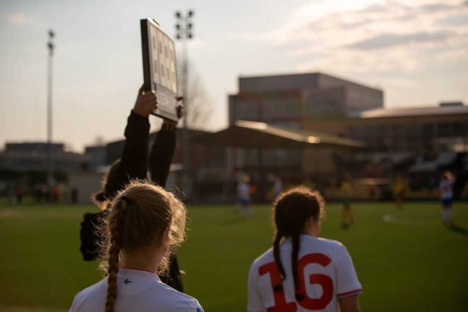 Lietuvos moterų futbolo rinktinės rungtynės su Farerų salų rinktine