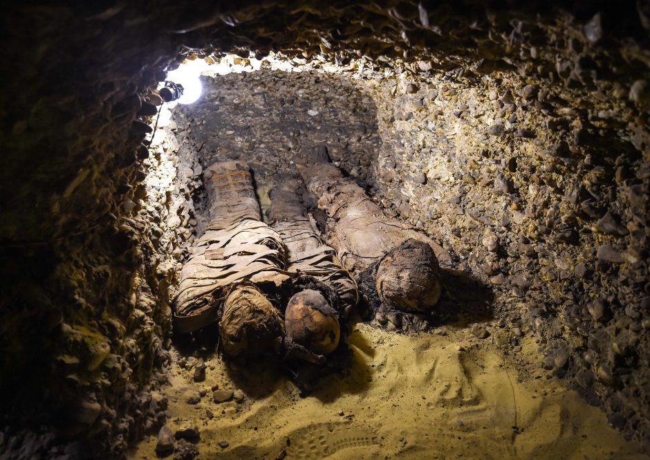 Egipte senovinėse kriptose rasta dešimtys mumijų