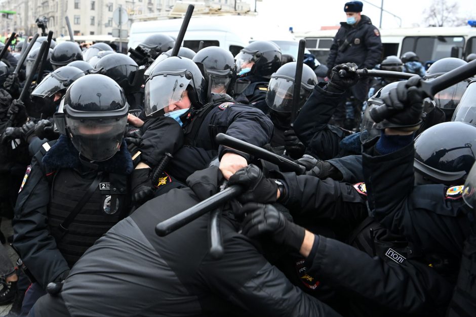 Maskvoje vilnija A. Navalno šalininkų protestai: tarp sulaikytųjų – Kremliaus kritiko žmona