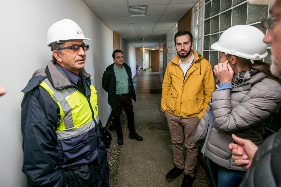 Renginiai pradėtame tvarkyti Kauno stadione užkliuvo Darbo inspekcijai