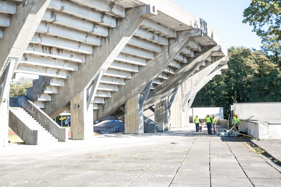 Renginiai pradėtame tvarkyti Kauno stadione užkliuvo Darbo inspekcijai