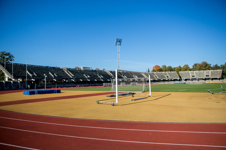 Renginiai pradėtame tvarkyti Kauno stadione užkliuvo Darbo inspekcijai