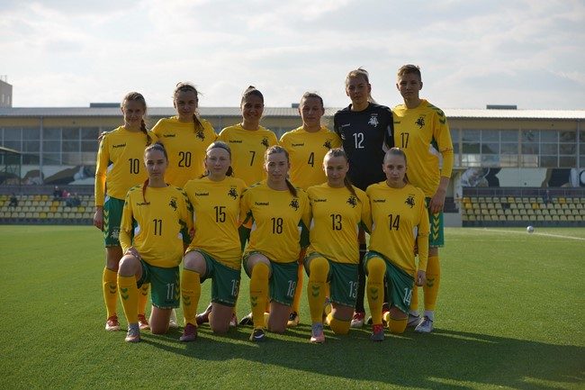 Prieš istorinį startą paskelbta Lietuvos moterų futbolo rinktinės sudėtis