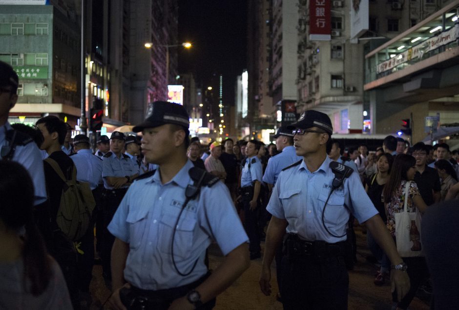 Honkongas: policija panaudojo ašarines dujas prieš demonstrantus