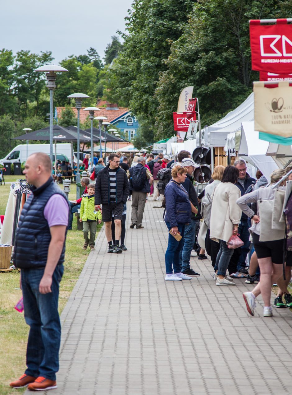 Juodkrantės kurorto dienos privertė nurimti net marių vėją