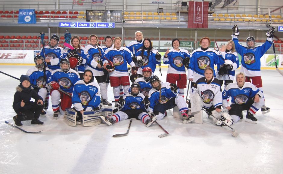 „Hockey Girls“ debiutavo Latvijos moterų ledo ritulio čempionate