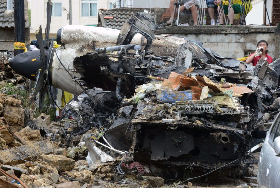 Užsienio ekspertai tiria lėktuvo katastrofos vietą Taivane