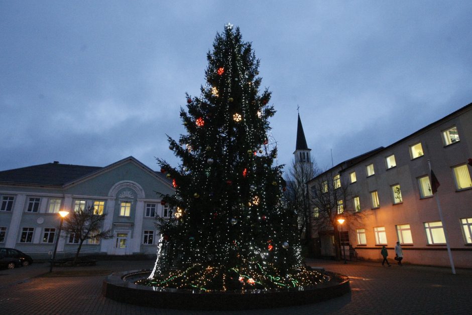 Gargždai jau pradeda jaukintis Kalėdas