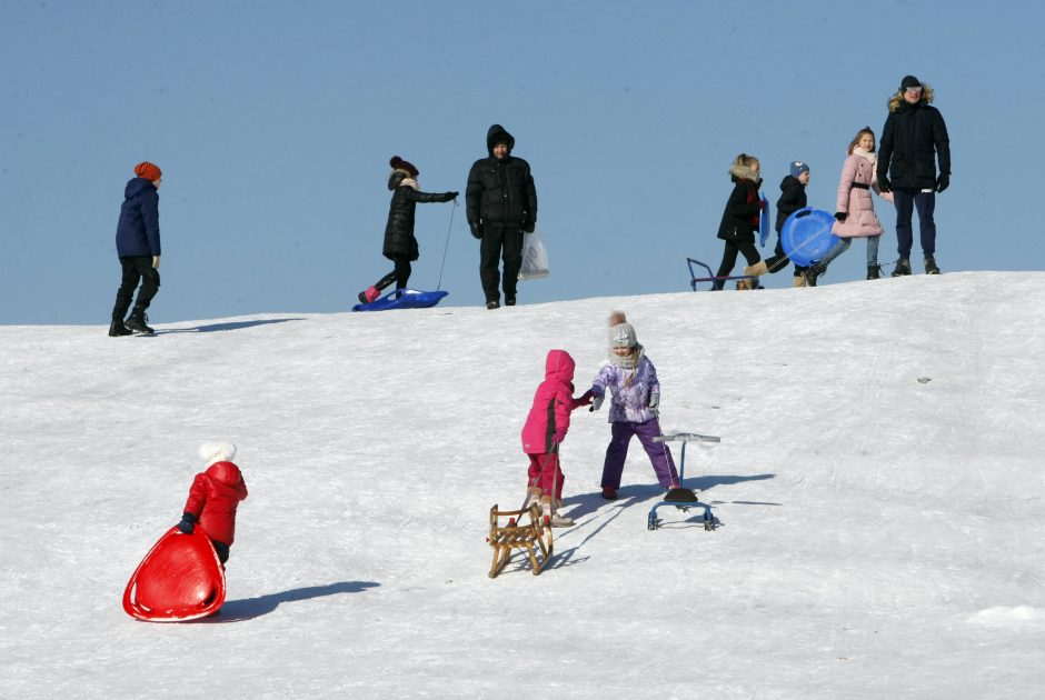 Pavasaris ateis gegužę?