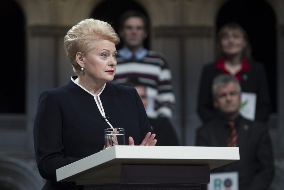 Ekspertai: pirmuosius prezidento rinkimų debatus laimėjo D. Grybauskaitė