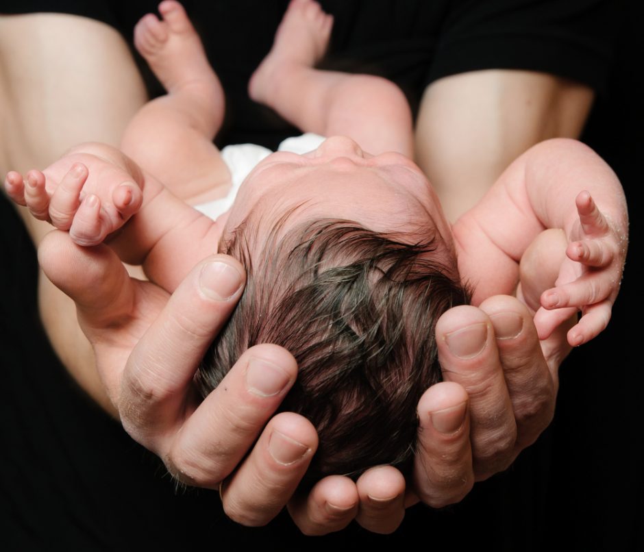 Austrijos ligoninei nurodyta sumokėti 30 tūkst. eurų už kūdikių sukeitimą