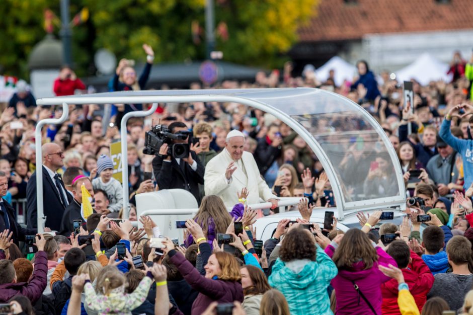 Jaunimas laukia popiežiaus Pranciškaus