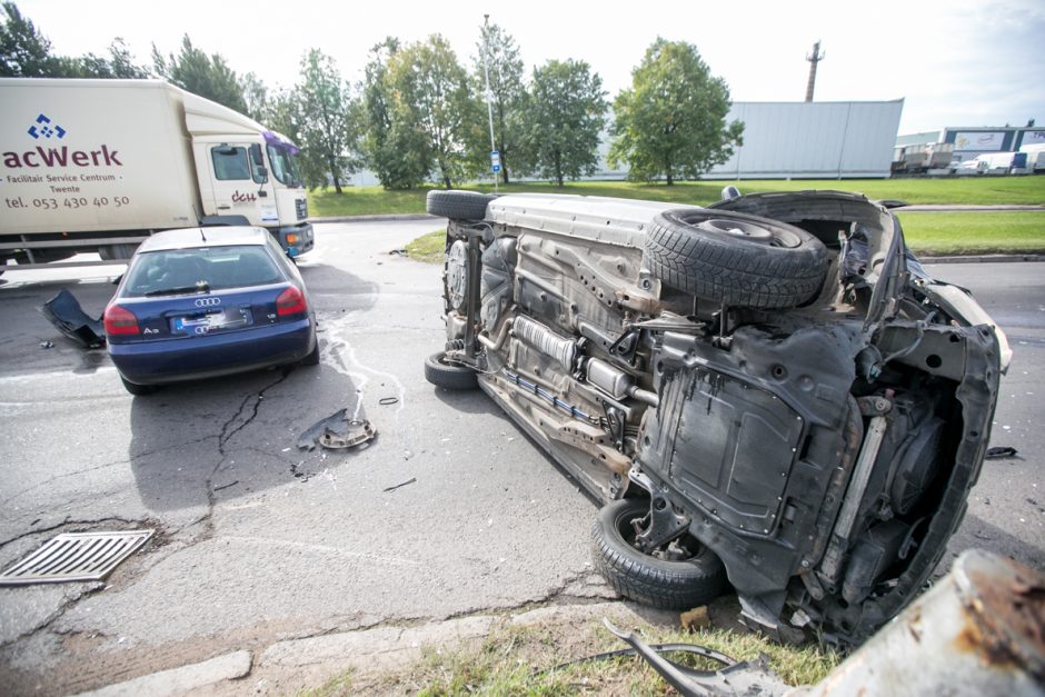 Dviejų automobilių avarija Taikos prospekte