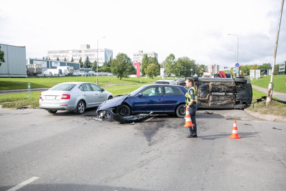 Dviejų automobilių avarija Taikos prospekte