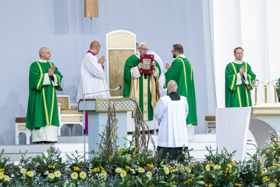 Popiežiaus malda Santakos parke: nebijokime eikvoti savęs dėl mažiausiųjų 