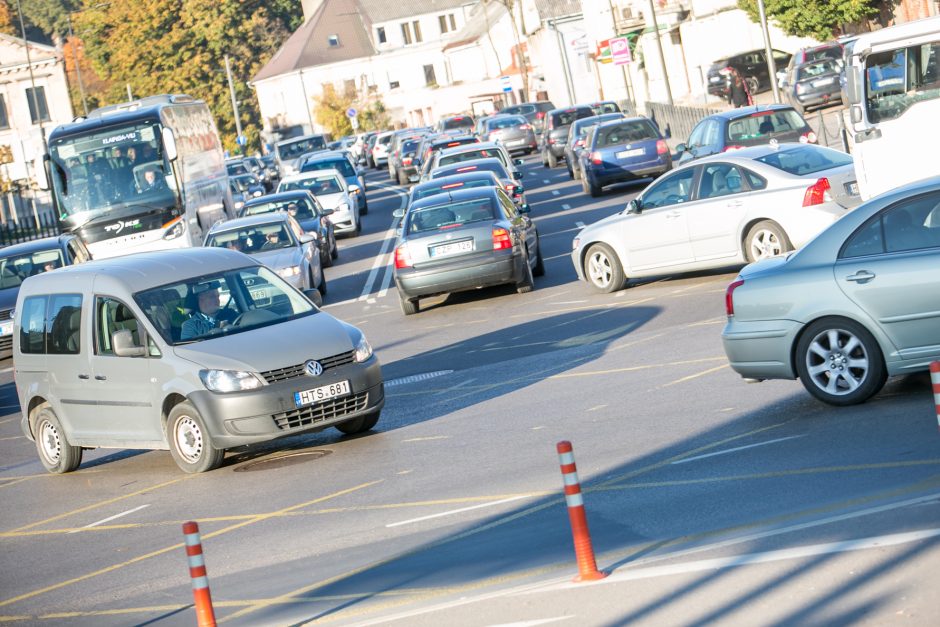 Policijos reidas Kaune: jei stabdytų visus pažeidėjus, nespėtų rašyti baudų