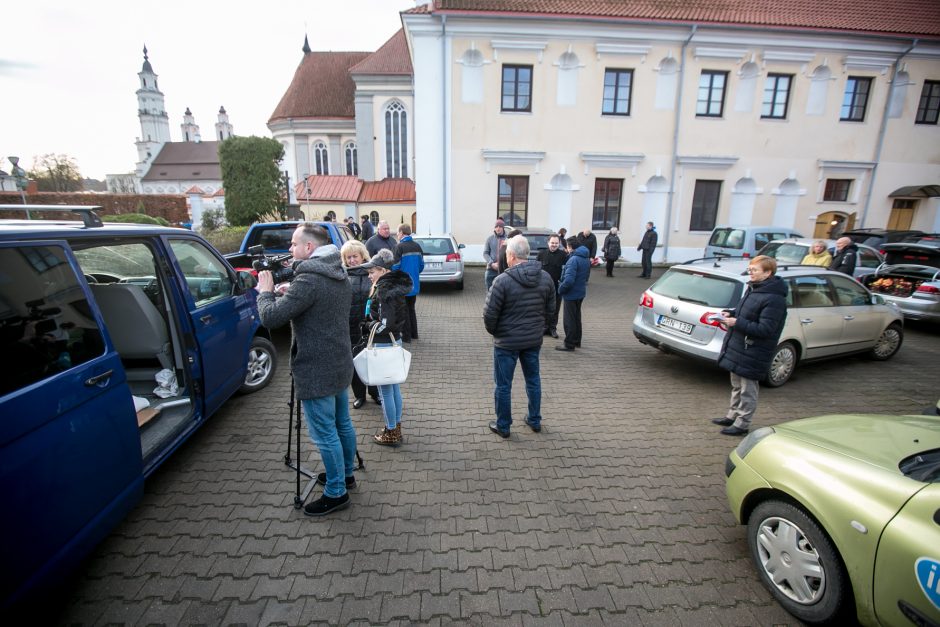 Ūkininkai Kauno kunigų seminarijai dovanojo žemės ūkio gėrybių