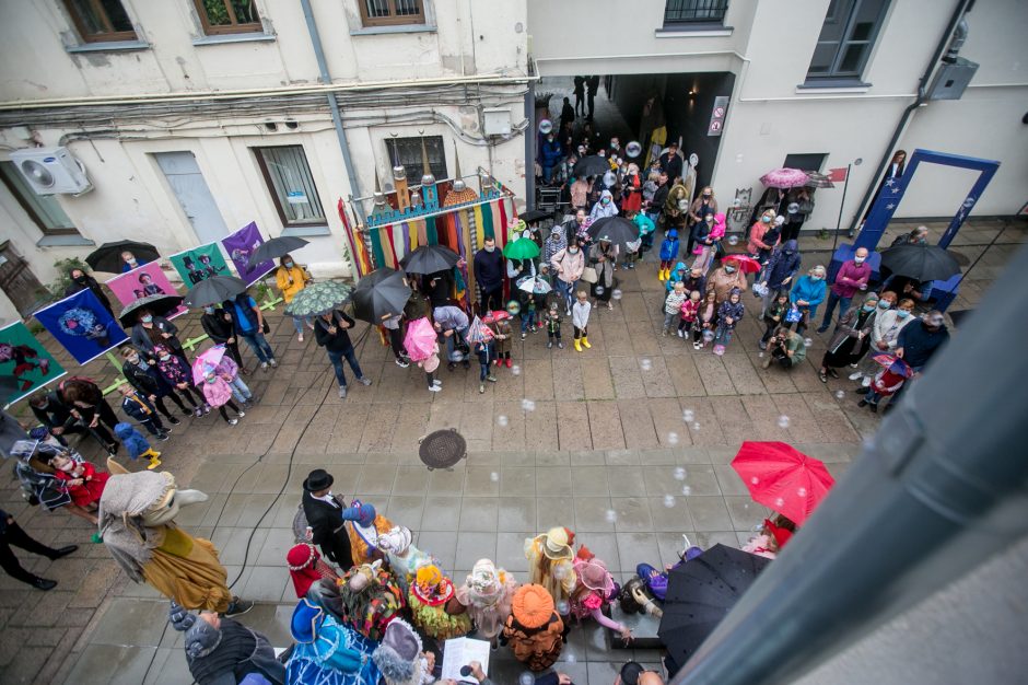 Lėlių teatras atkėlė vartus į pasakų šalį