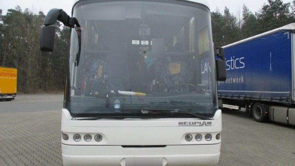 Berlyne sustabdytas avarinės būklės autobusas su vaikais iš Rusijos