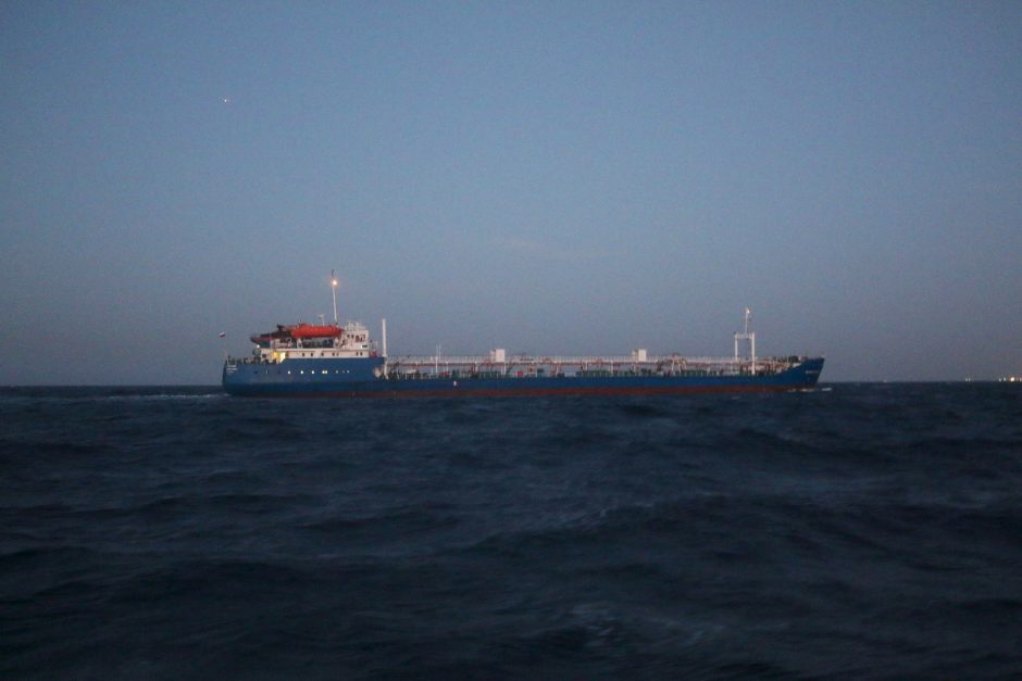 Prie Gabono krantų dingo tanklaivis su 17 gruzinų jūreivių