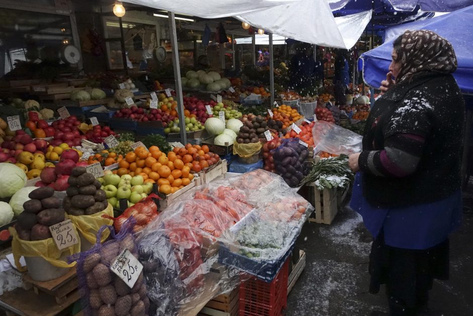 Rusija toliau baudžia Turkiją: uždraus vaisių ir daržovių importą