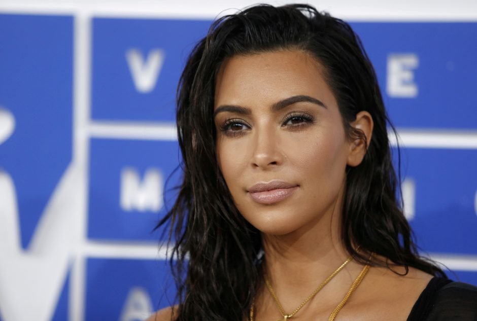 K. Kardashian „ruošėsi“ išprievartavimui per apiplėšimą Paryžiuje