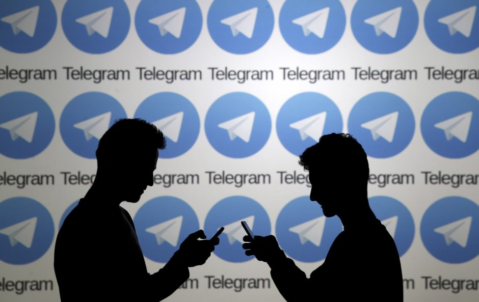 „Telegram“ užblokavusi Rusija žada imtis „Facebook“