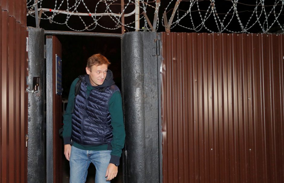 Rusijos opozicijos lyderiui A. Navalnui leista išvykti į užsienį