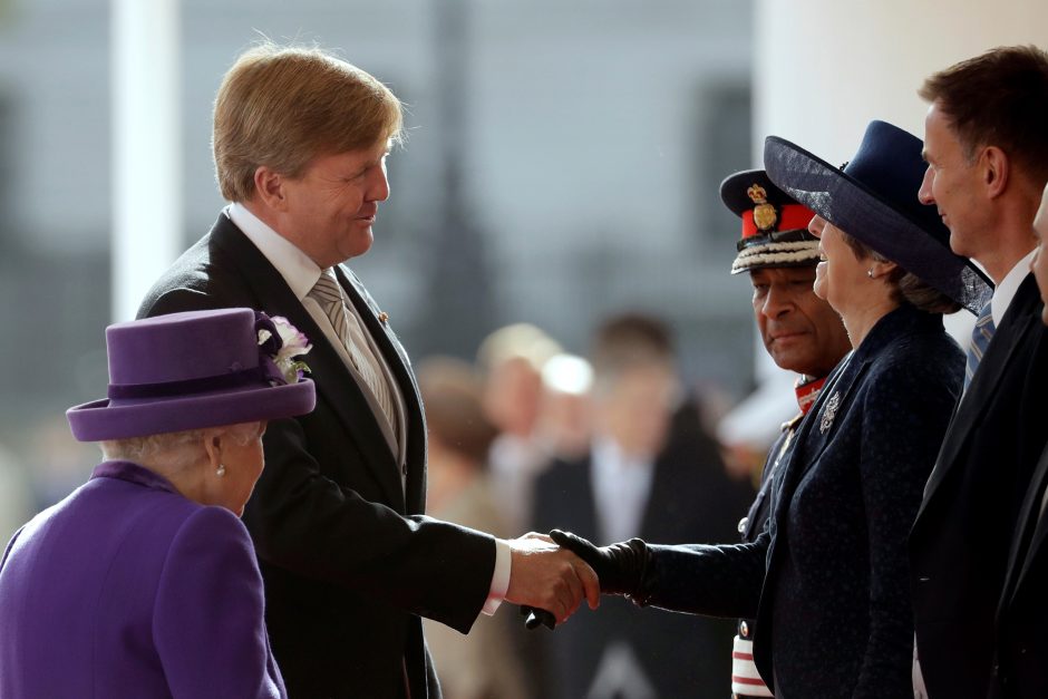 Elizabeth II priima Nyderlandų karalių ir karalienę