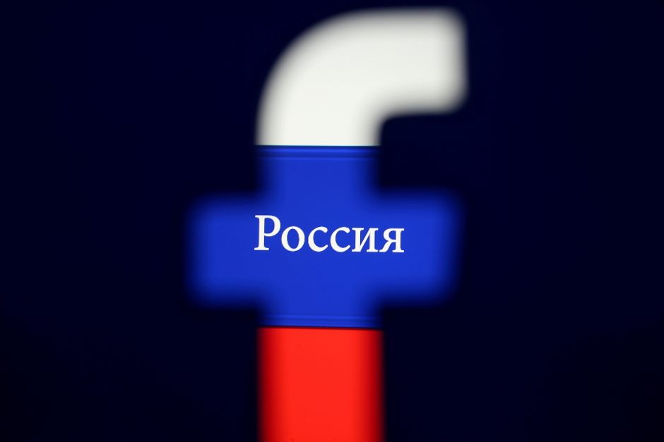 „Facebook“ pašalino daugiau kaip 1,9 tūkst. su Rusija susijusių puslapių