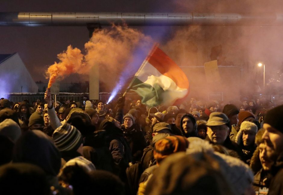 Vengrijos visuomeninį transliuotoją užgriuvo protestų banga