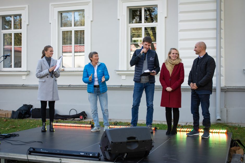 Sveiko maisto šventė: iškyla neapsiriboja tik šašlykais ir traškučiais