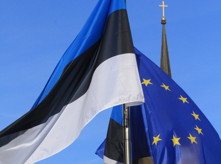 Lietuva sveikina Estiją su šimtmečiu