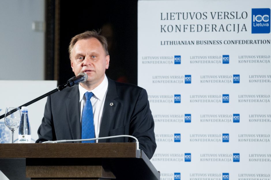 Lietuvos verslo konfederacija nori daugiau terminuotų sutarčių
