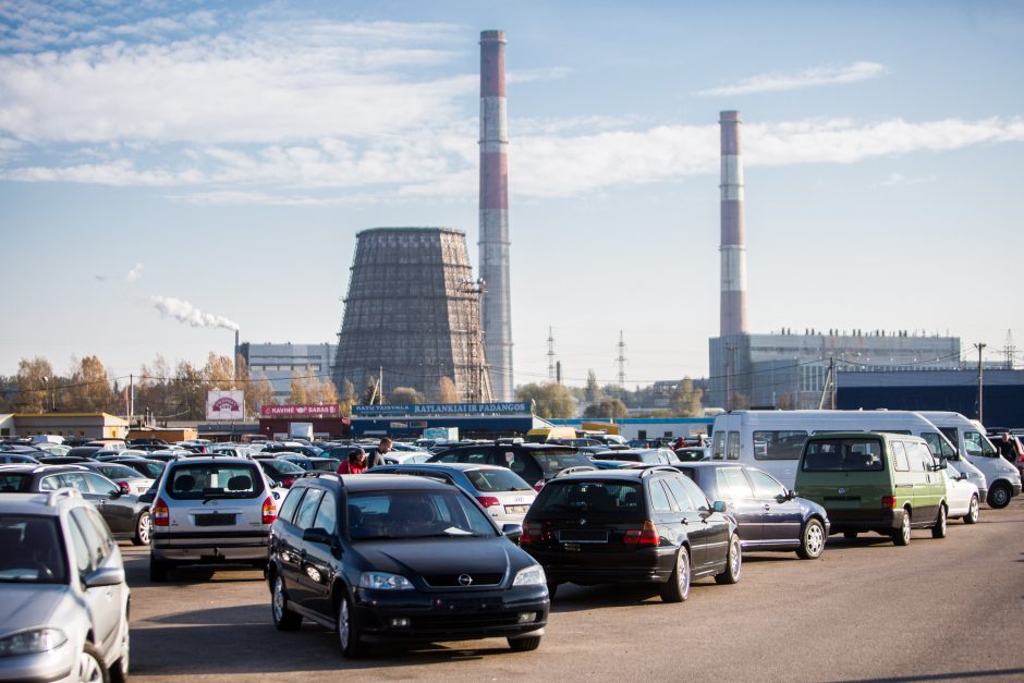 Paneigė nuogąstavimus: Kauno automobilių turgus niekur nedings