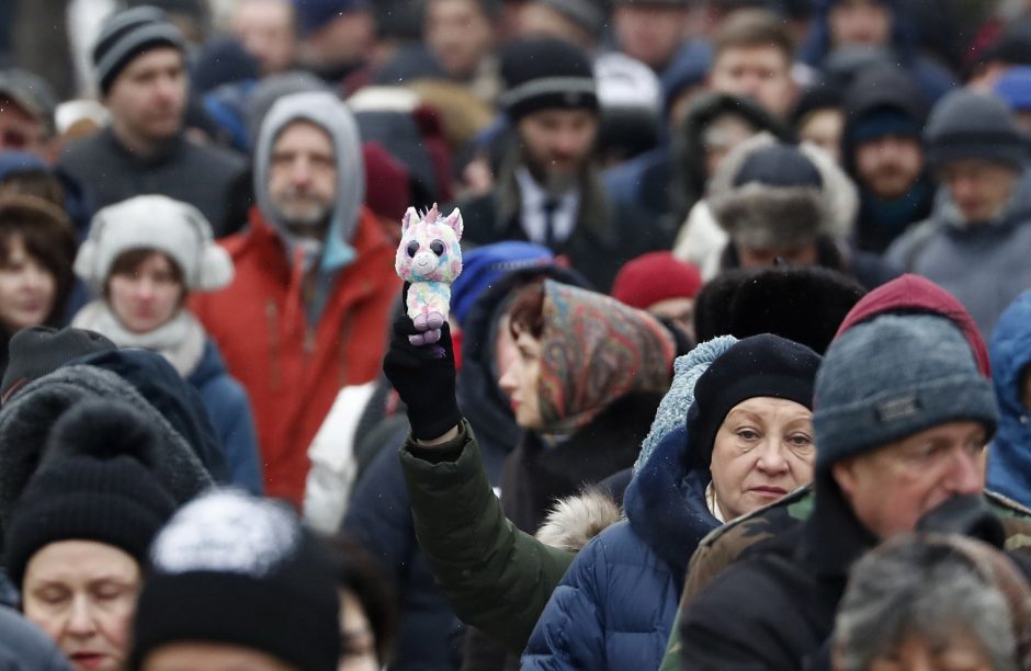 Rusijoje kilo protestai dėl žmogaus teisių aktyvistės sulaikymo