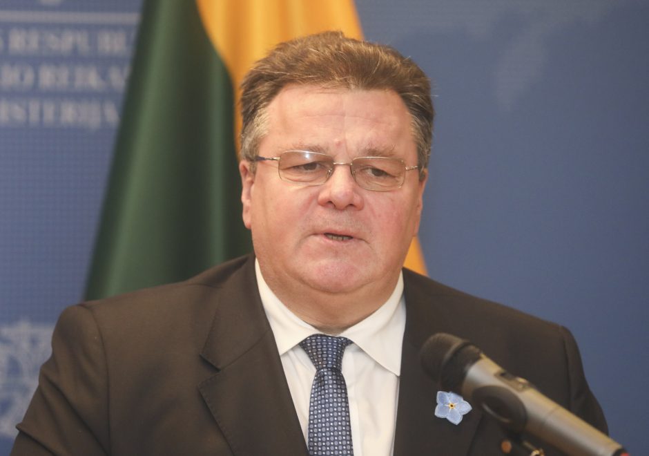 Ukrainos užsienio reikalų ministras: Rusija vykdo „šliaužiančią okupaciją“