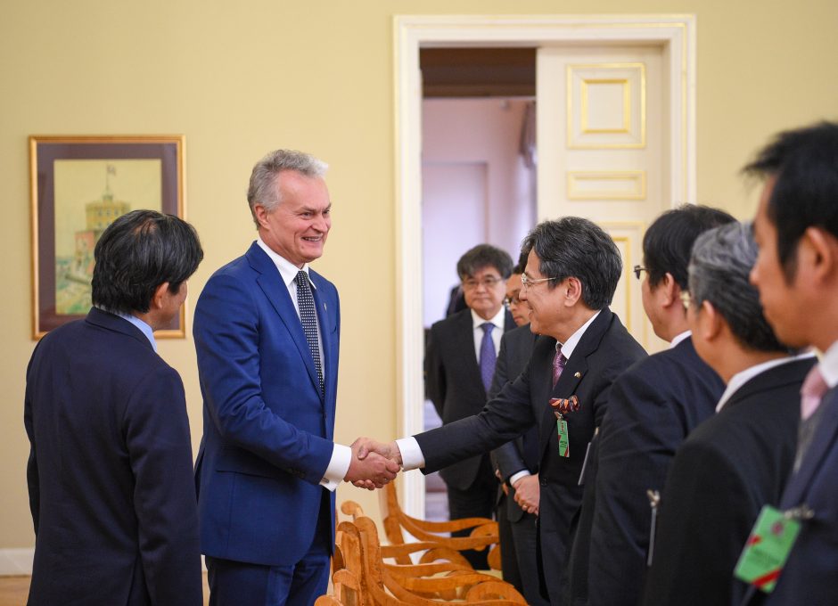 G. Nausėda į Lietuvą pakvietė Japonijos verslą